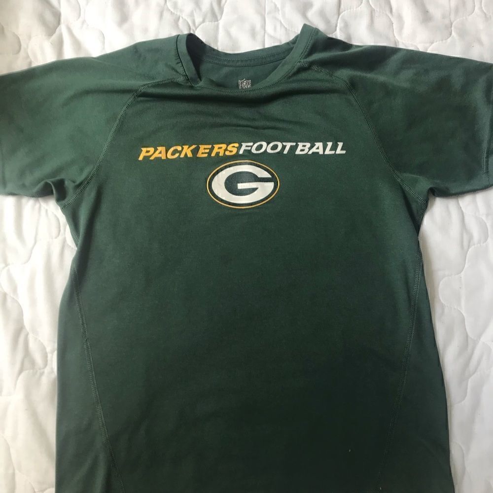 NFL boys athletic T-shirt size 10